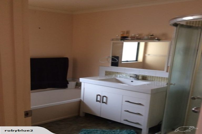 Photo of property in 5a Pacific Street, Waiuku, 2123