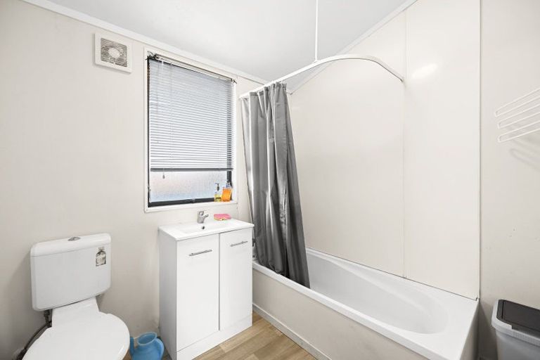 Photo of property in 61a Carrington Avenue, Silverdale, Hamilton, 3216