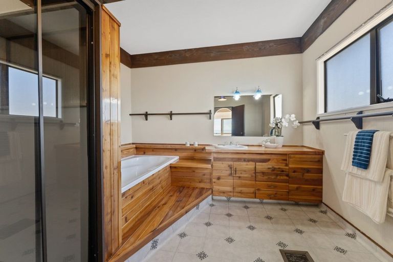 Photo of property in 44 Tireti Road, Titahi Bay, Porirua, 5022