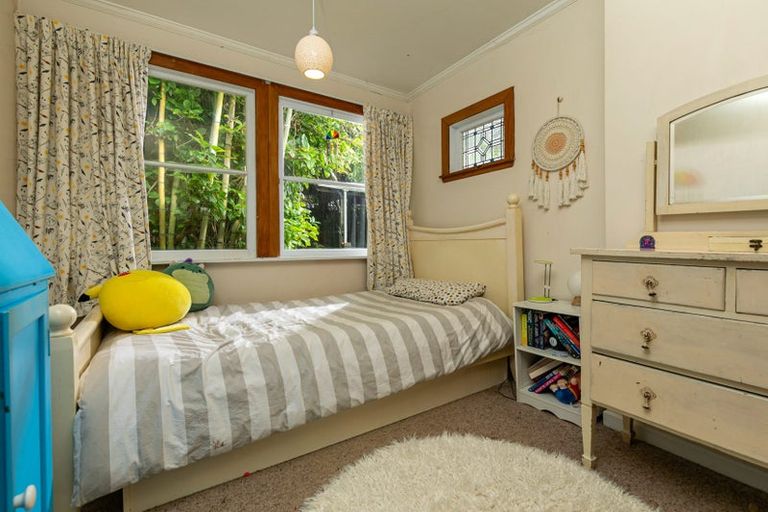 Photo of property in 332 Huia Road, Titirangi, Auckland, 0604