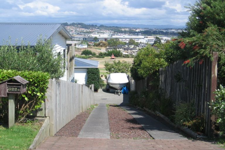 Photo of property in 622 East Coast Road, Pinehill, Auckland, 0630