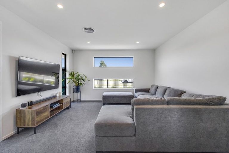 Photo of property in 100 Northmoor Boulevard, Rolleston, 7615