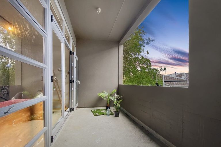 Photo of property in Vespa Apartments, 307/20 Hanson Street, Mount Cook, Wellington, 6021