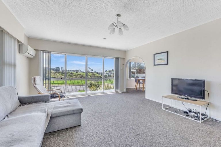 Photo of property in 193 Omata Road, Blagdon, New Plymouth, 4310