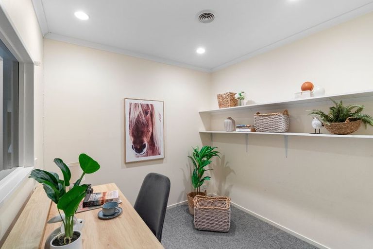 Photo of property in 6 Claremont Rise, Levin, 5510
