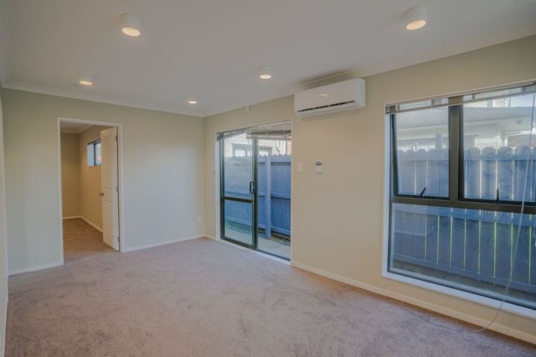 Photo of property in 13 Crossandra Drive, Mangere, Auckland, 2022