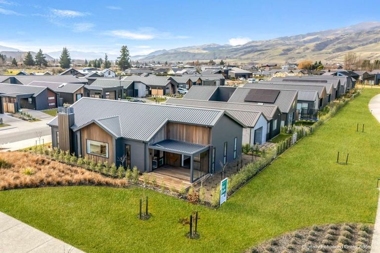 Photo of property in 24 Bragato Way, Cromwell, 9310