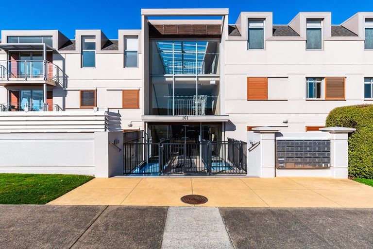 Photo of property in 101 On Roberts, 2/101 Roberts Street, Taupo, 3330