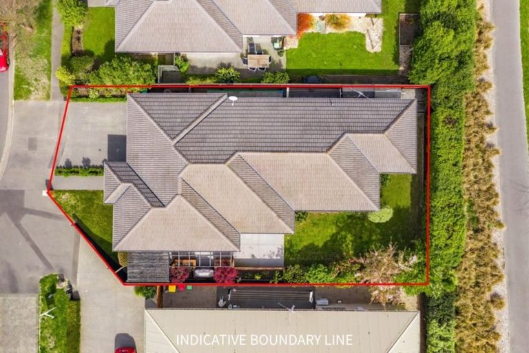 Photo of property in 31a Mataroa Place, Parklands, Christchurch, 8083