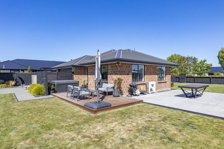 Photo of property in 114 Pegasus Boulevard, Pegasus, 7612