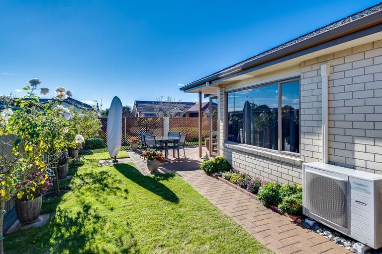 Photo of property in 4 Blythfield Place, Taradale, Napier, 4112