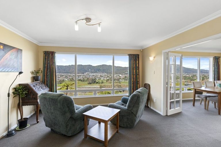 Photo of property in 4 Sunshine Crescent, Kelson, Lower Hutt, 5010