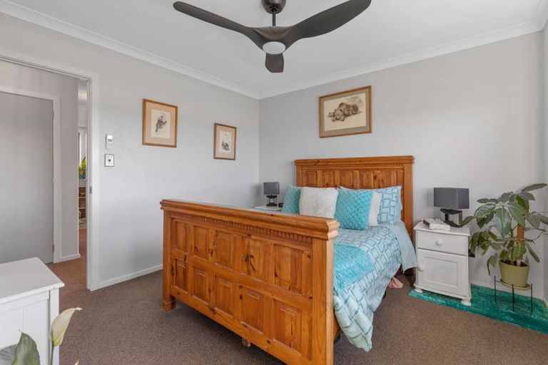 Photo of property in 32 Sabre Street, Papamoa Beach, Papamoa, 3118