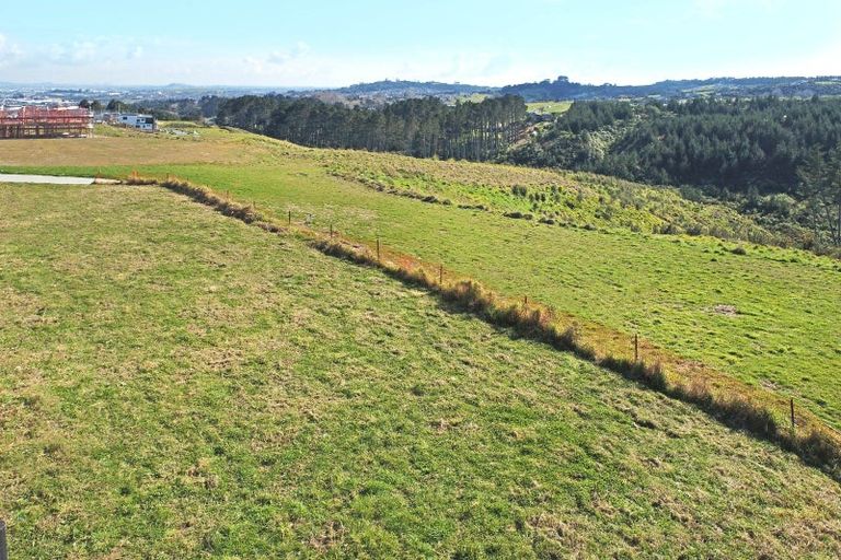 Photo of property in 9 Grand Ridge Avenue, Flat Bush, Auckland, 2019