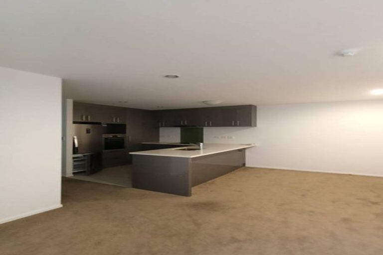 Photo of property in Apollo Apartments, 10/46g Rosedale Road, Rosedale, Auckland, 0632