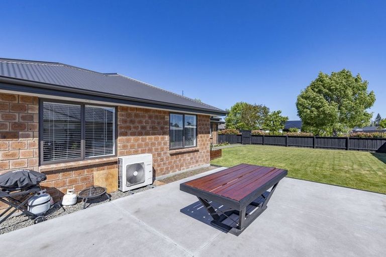 Photo of property in 114 Pegasus Boulevard, Pegasus, 7612