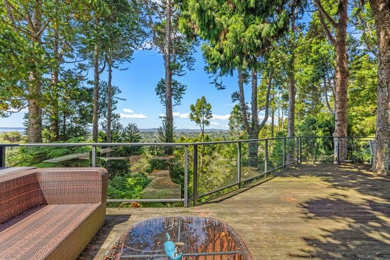 Photo of property in 242 Konini Road, Titirangi, Auckland, 0604