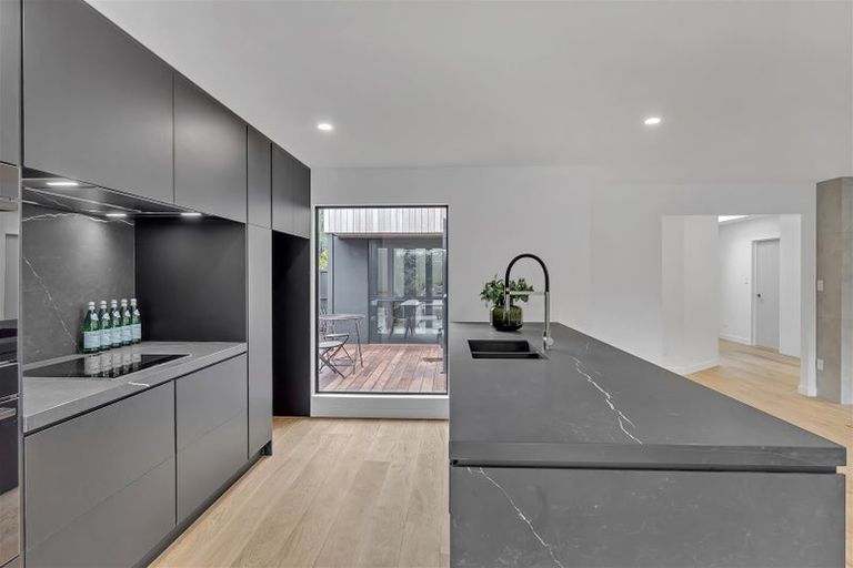 Photo of property in 15 Wai-iti Terrace, Burnside, Christchurch, 8053