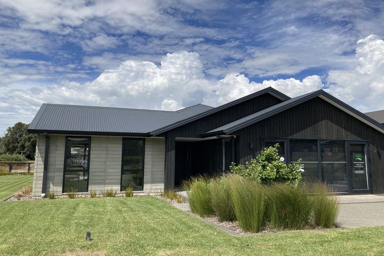 Photo of property in 1 Flack Street, Pyes Pa, Tauranga, 3112