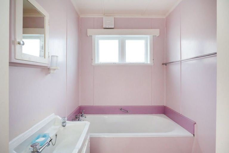 Photo of property in 308 Broadway Avenue, Palmerston North, 4414