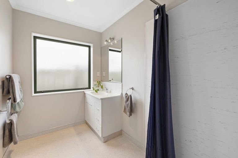 Photo of property in 50a Paritutu Road, Spotswood, New Plymouth, 4310