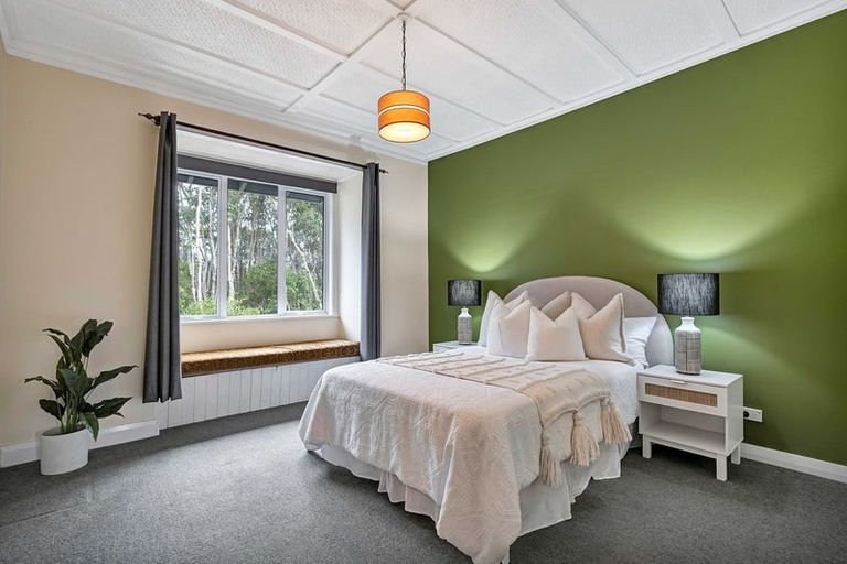 Photo of property in 33 Baring Terrace, Strandon, New Plymouth, 4312