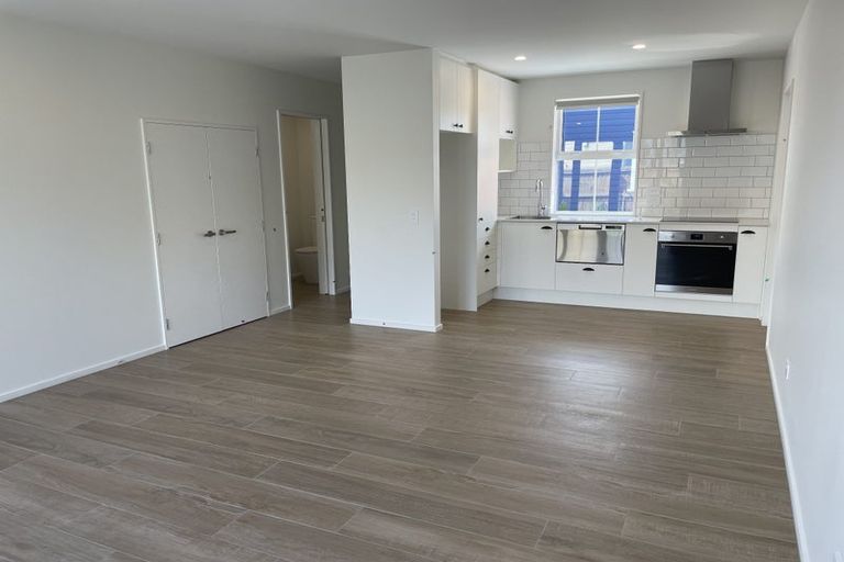 Photo of property in 3/63 Hills Road, Edgeware, Christchurch, 8013