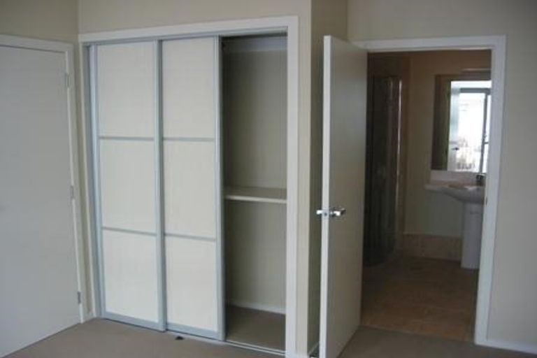 Photo of property in 20/11 Carlos Drive, Flat Bush, Auckland, 2016