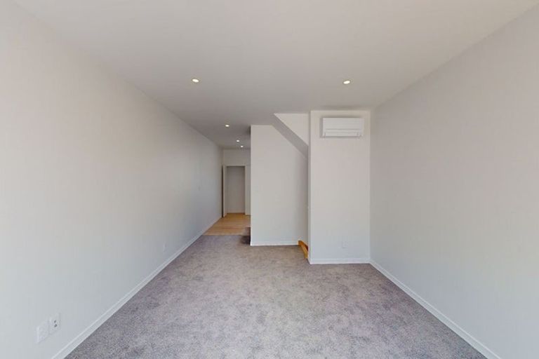 Photo of property in 12/30u Pirie Street, Mount Victoria, Wellington, 6011