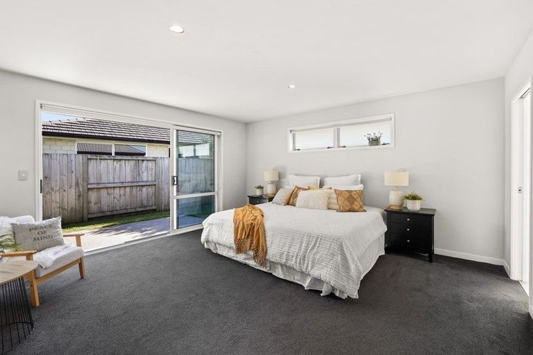 Photo of property in 33 Kahuparere Crescent, Pyes Pa, Tauranga, 3112