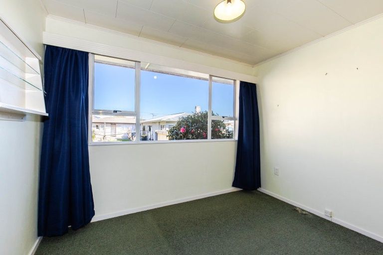 Photo of property in 2/5 Lichfield Street, Stoke, Nelson, 7011