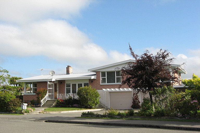 Photo of property in 3 Fraser Place, Rangiora, 7400