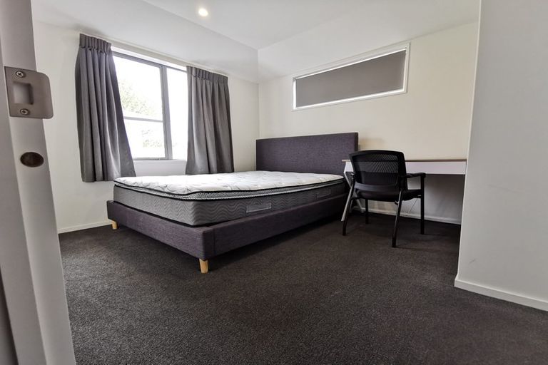 Photo of property in 2 Montana Avenue, Ilam, Christchurch, 8041
