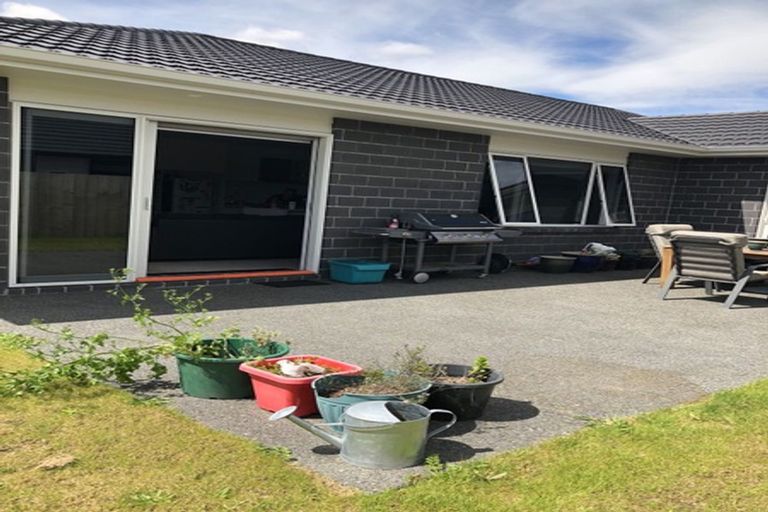 Photo of property in 8 Helen June Avenue, Flagstaff, Hamilton, 3210