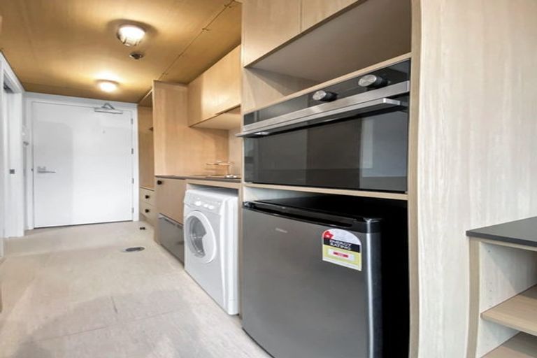 Photo of property in Vedado Apartments, 208/41u Hopper Street, Mount Cook, Wellington, 6011