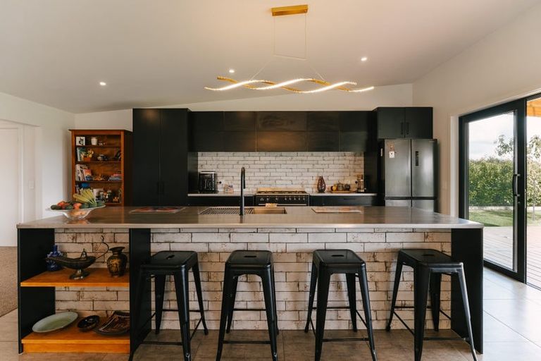 Photo of property in 38a Pohutukawa Drive, Levin, 5571