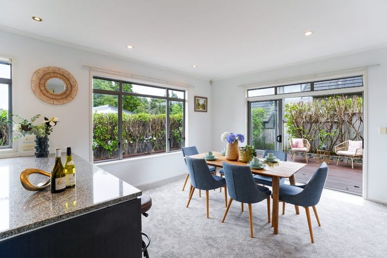 Photo of property in 12 Kouras Place, Flat Bush, Auckland, 2016