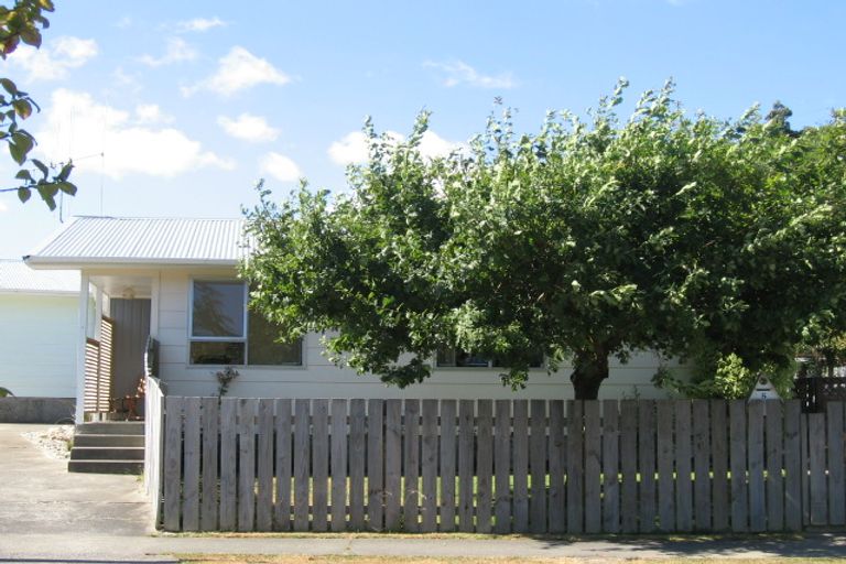 Photo of property in 5a Beryl Grove, Birchville, Upper Hutt, 5018