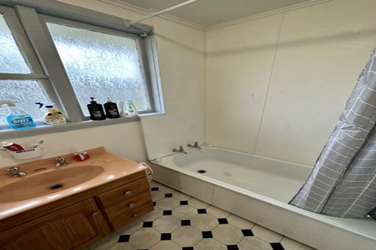 Photo of property in 1 George Place, Tokoroa, 3420