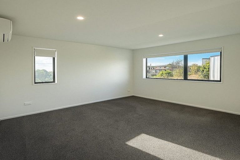 Photo of property in 8/5 Chevis Place, Pakuranga, Auckland, 2010
