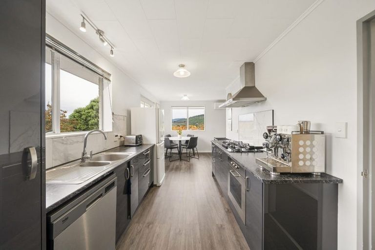 Photo of property in 2/13 Roband Crescent, Brown Owl, Upper Hutt, 5018