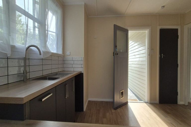 Photo of property in 66 Domett Street, Westport, 7825
