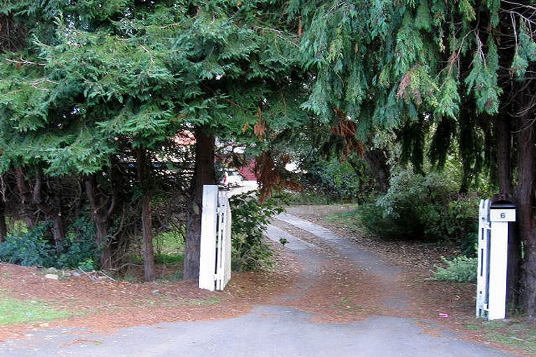 Photo of property in 6 Main Road, Waikanae, 5036