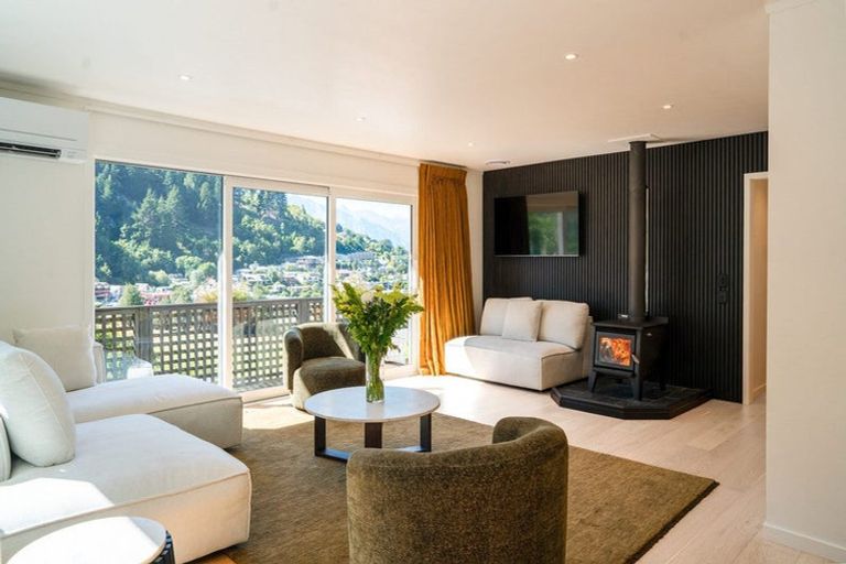 Photo of property in 54 Huff Street, Queenstown, 9300