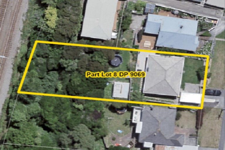 Photo of property in 19 Handyside Street, Tawa, Wellington, 5028