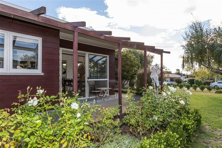 Photo of property in 51 Reynolds Road, Havelock North, 4130