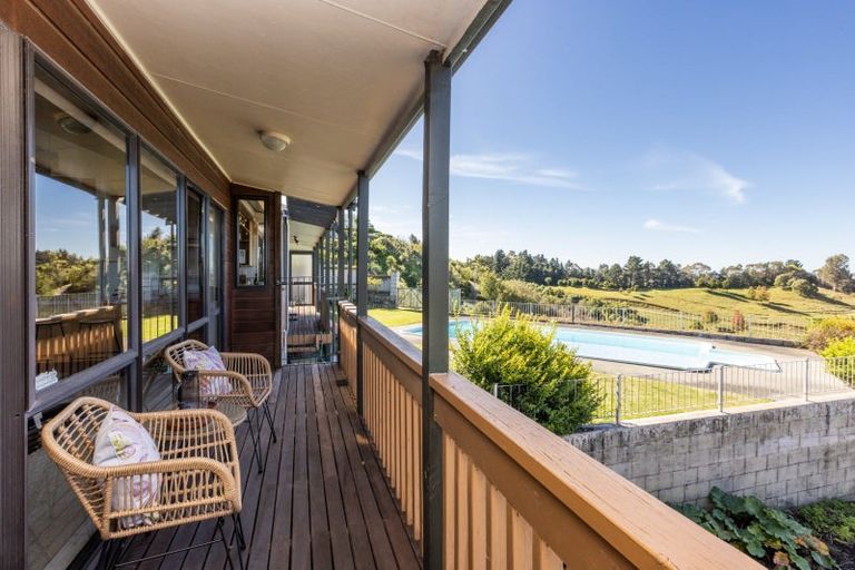 Photo of property in 35 Cumberland Rise, Taradale, Napier, 4112