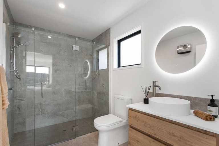 Photo of property in 6 Earl Way, Amberley, 7410