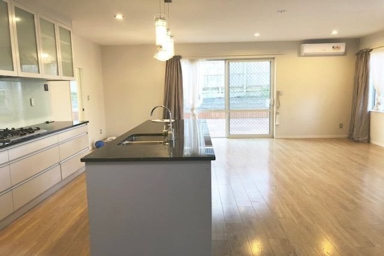 Photo of property in 62 Castlederg Drive, Flat Bush, Auckland, 2019