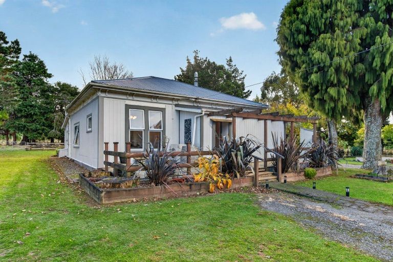Photo of property in 85558 State Highway 2, Mount Bruce, Masterton, 5881